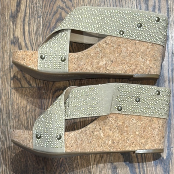 NWOB Lucky Brand Miller Studded Cork Wedge Platform Sandals 11M (41 EU) - Picture 4 of 8